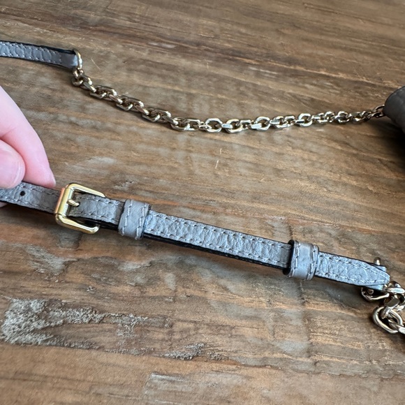 BURBERRY Mildenhall Large Signature Grain Leather Shoulder Bag Pearl Grey Chain - Picture 13 of 16